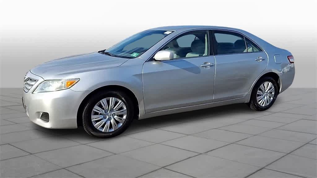 2010 Toyota Camry Base photo 4