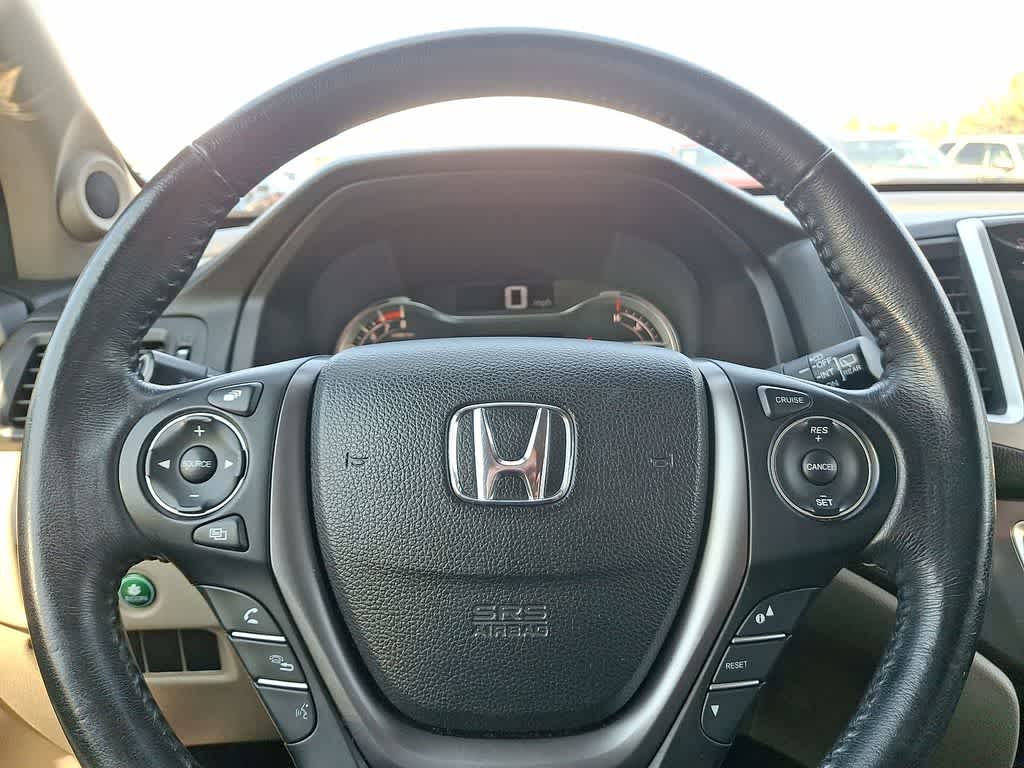 Thumbnail: 2017 Honda Pilot - 16