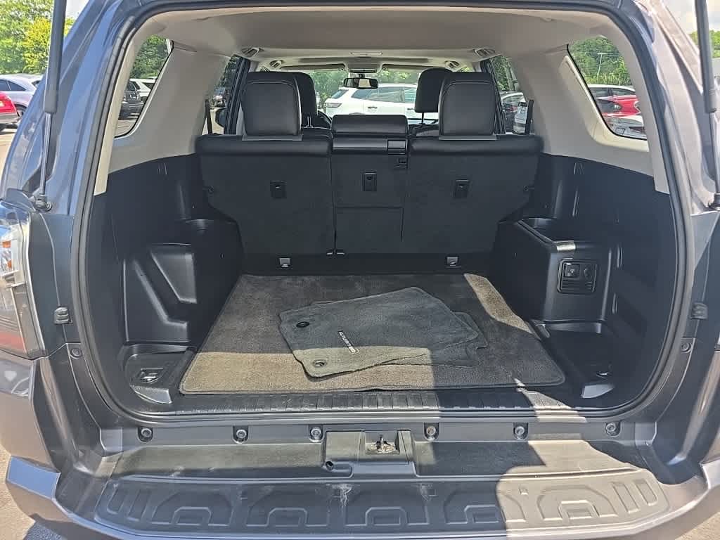 2015 Toyota 4Runner SR5 13