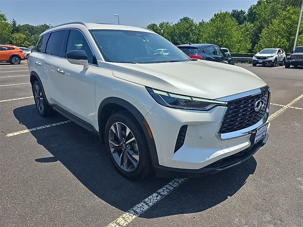 Thumbnail: 2023 INFINITI QX60 - 3