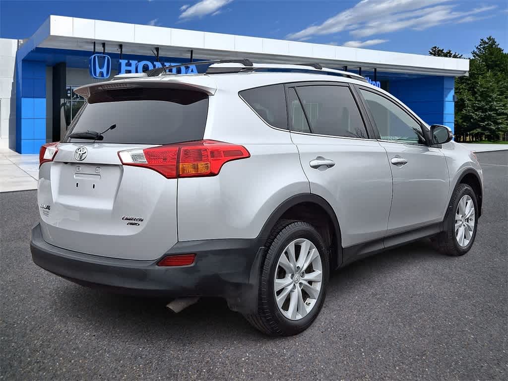 Thumbnail: 2015 Toyota RAV4 - 24