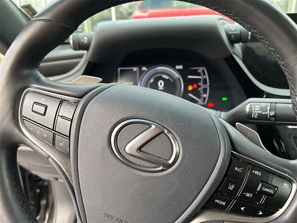 Thumbnail: 2023 Lexus ES - 10