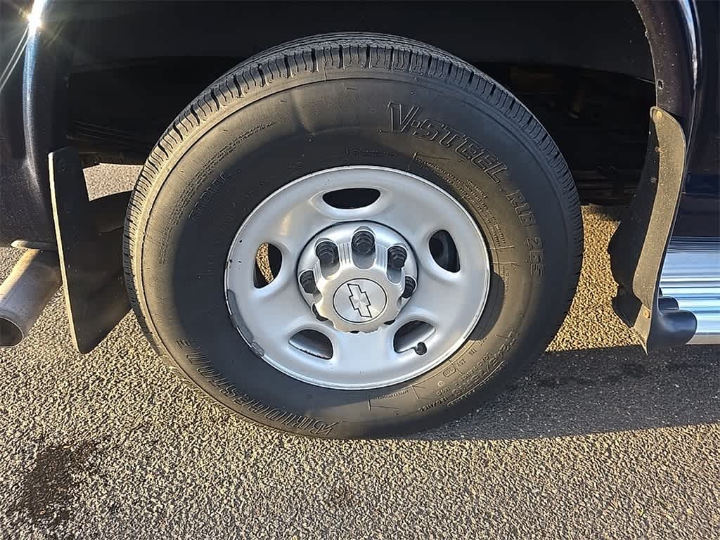 Thumbnail: 2014 Chevrolet Express - 10