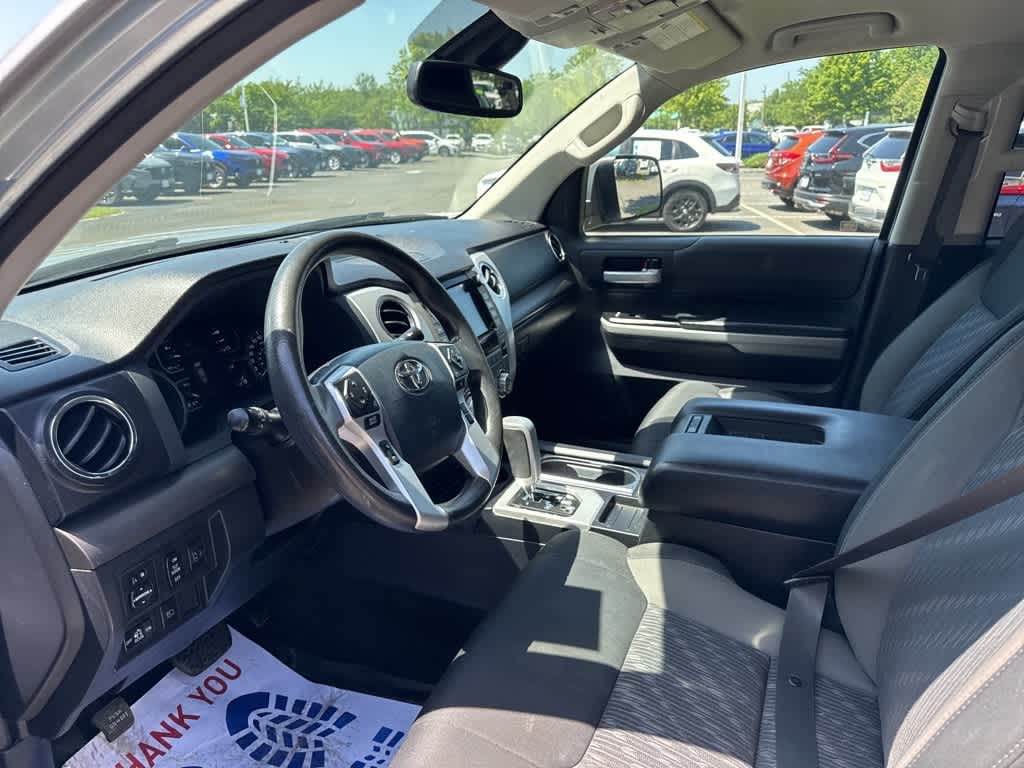 Thumbnail: 2020 Toyota Tundra - 13
