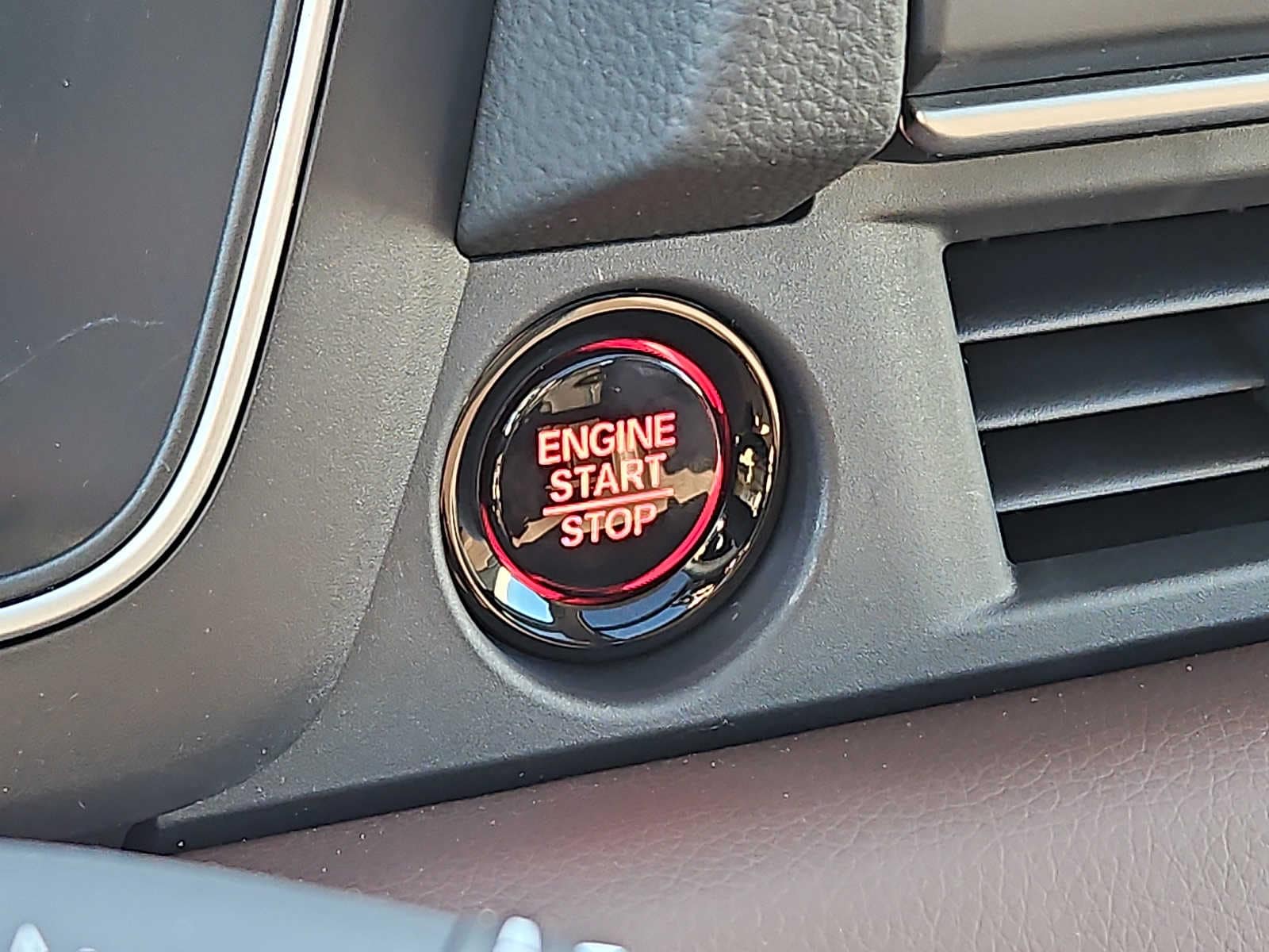 Thumbnail: 2026 Honda Pilot - 24