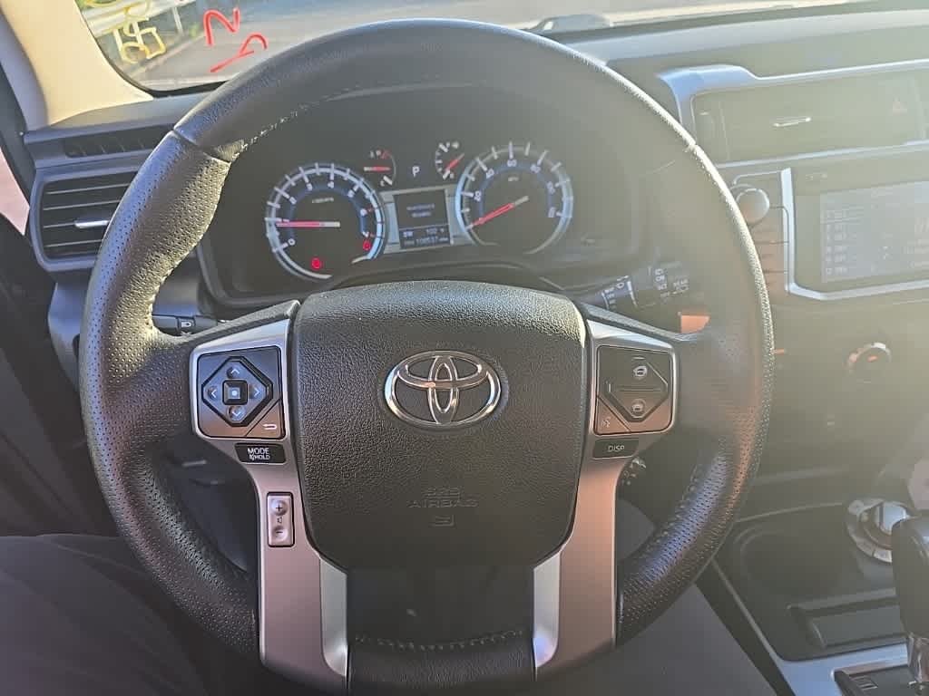 Thumbnail: 2014 Toyota 4Runner - 11