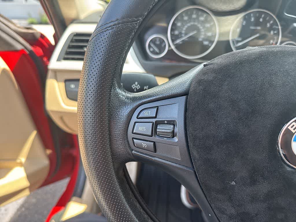 Thumbnail: 2016 BMW 3 Series - 14