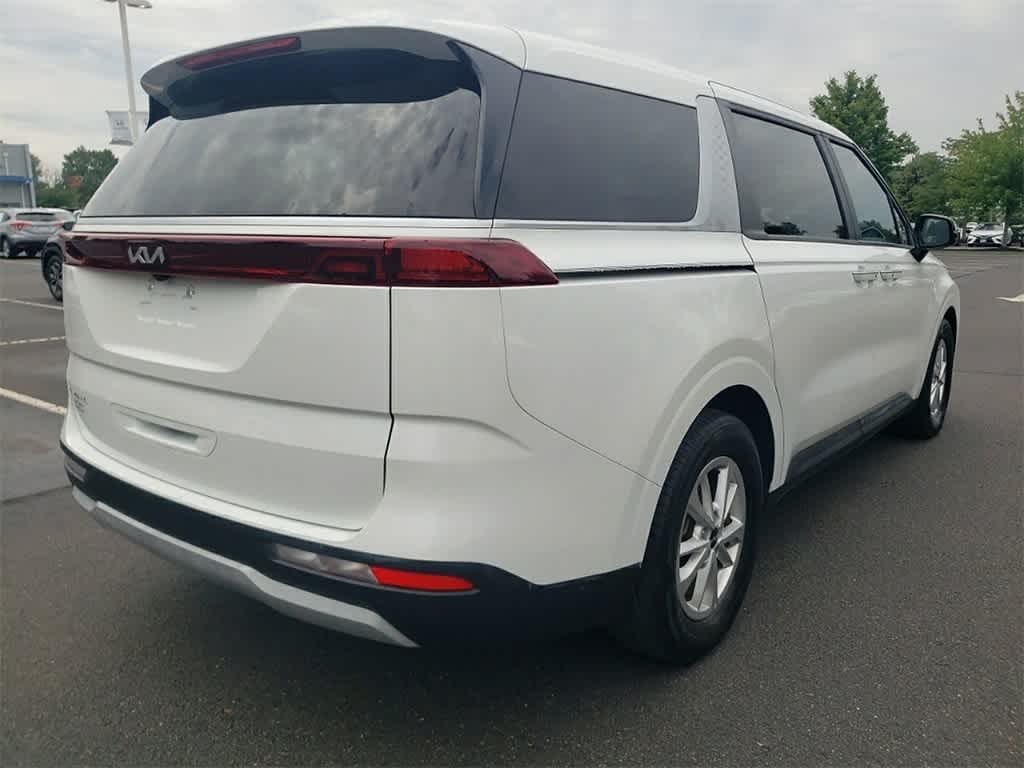 Thumbnail: 2023 Kia Carnival - 5