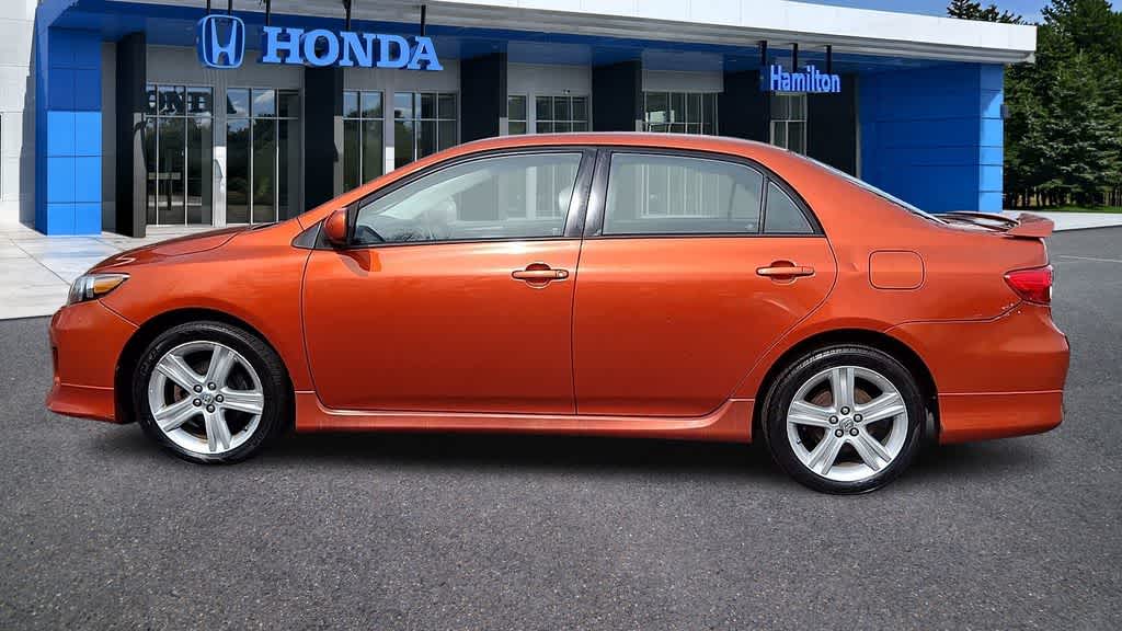 Thumbnail: 2013 Toyota Corolla - 5