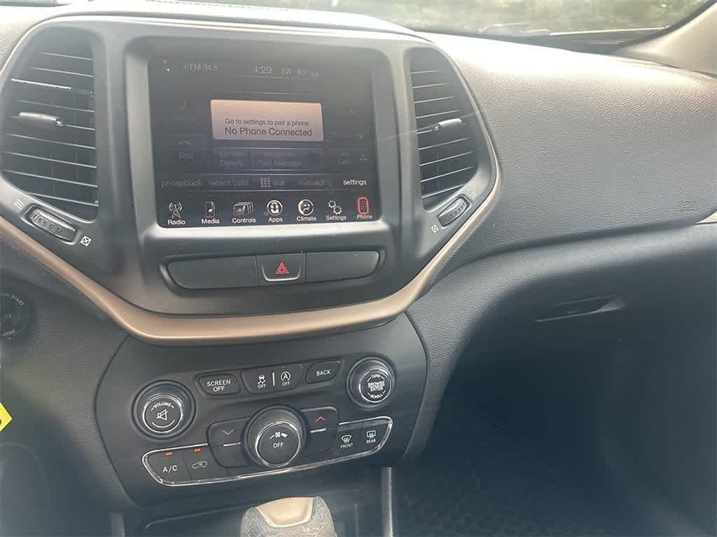 Thumbnail: 2016 Jeep Cherokee - 10