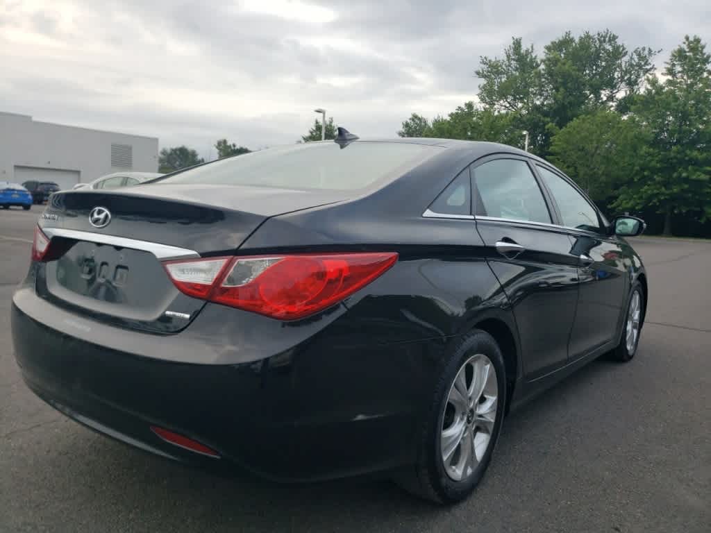 Thumbnail: 2013 Hyundai Sonata - 5