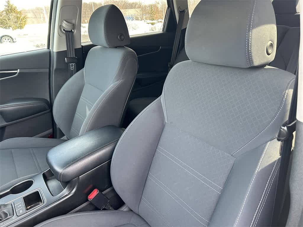 Thumbnail: 2019 Kia Sorento - 21