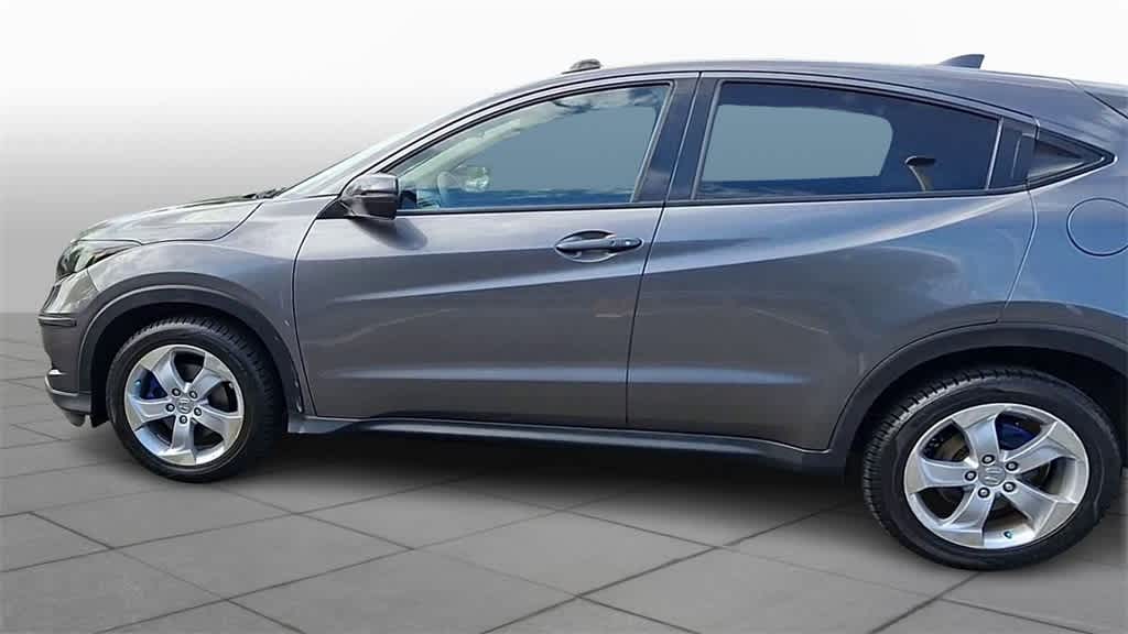 Thumbnail: 2016 Honda HR-V - 5