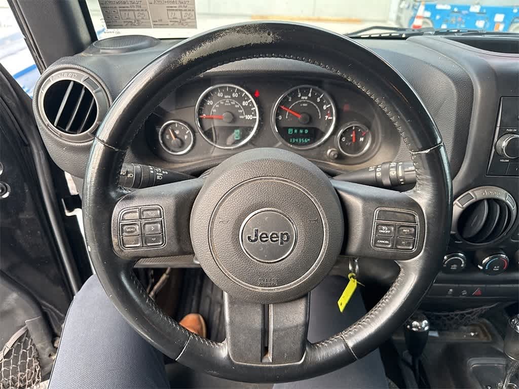 Thumbnail: 2015 Jeep Wrangler - 9