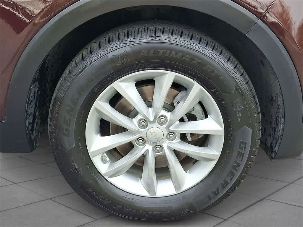 Thumbnail: 2016 Kia Sorento - 23