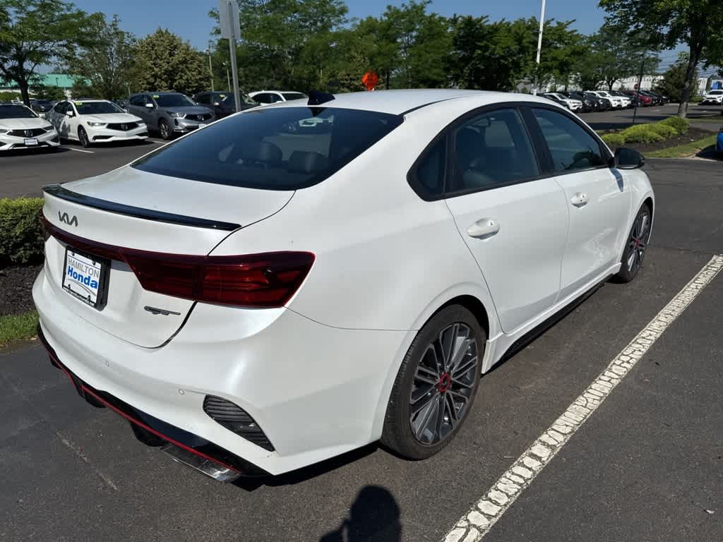 Thumbnail: 2022 Kia Forte - 4