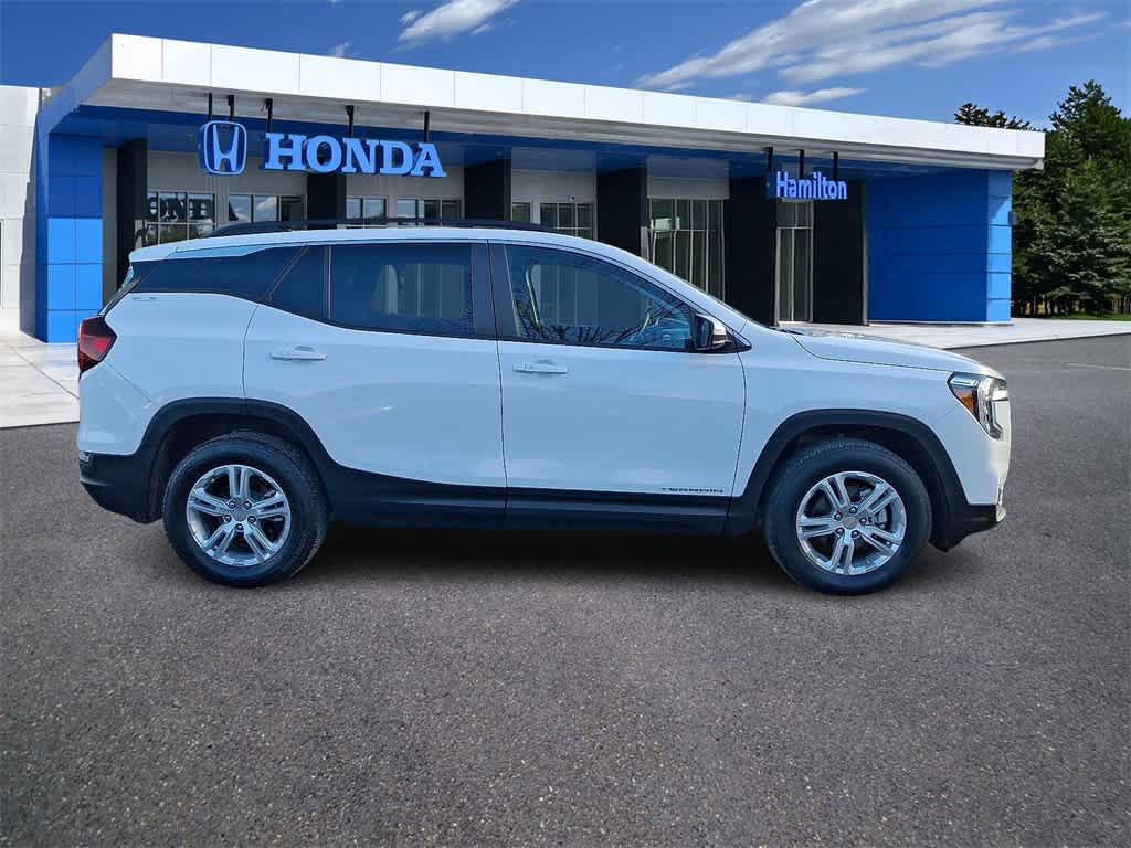 Thumbnail: 2022 GMC Terrain - 25