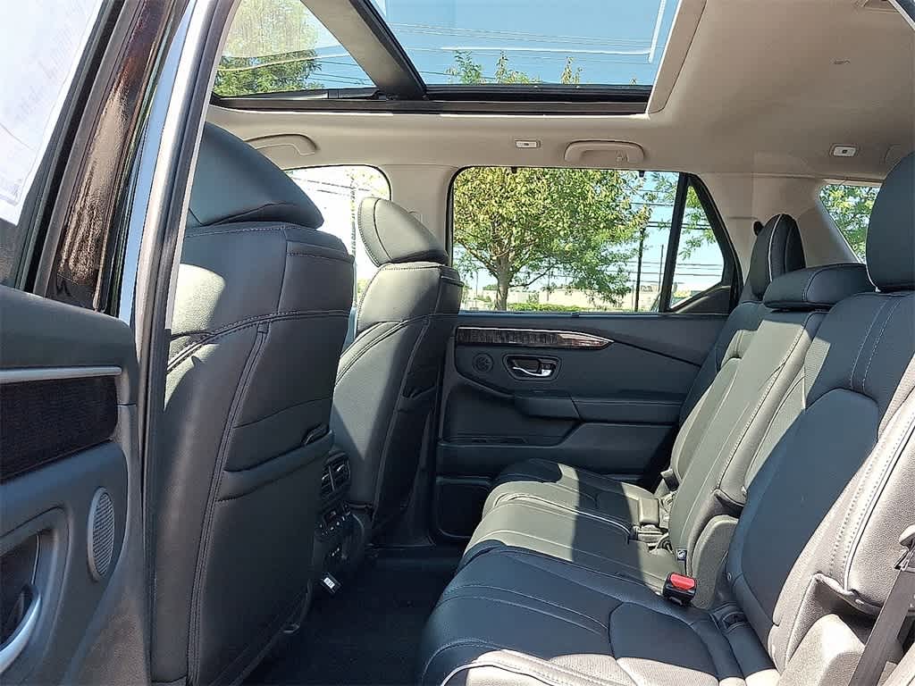Thumbnail: 2025 Honda Pilot - 11