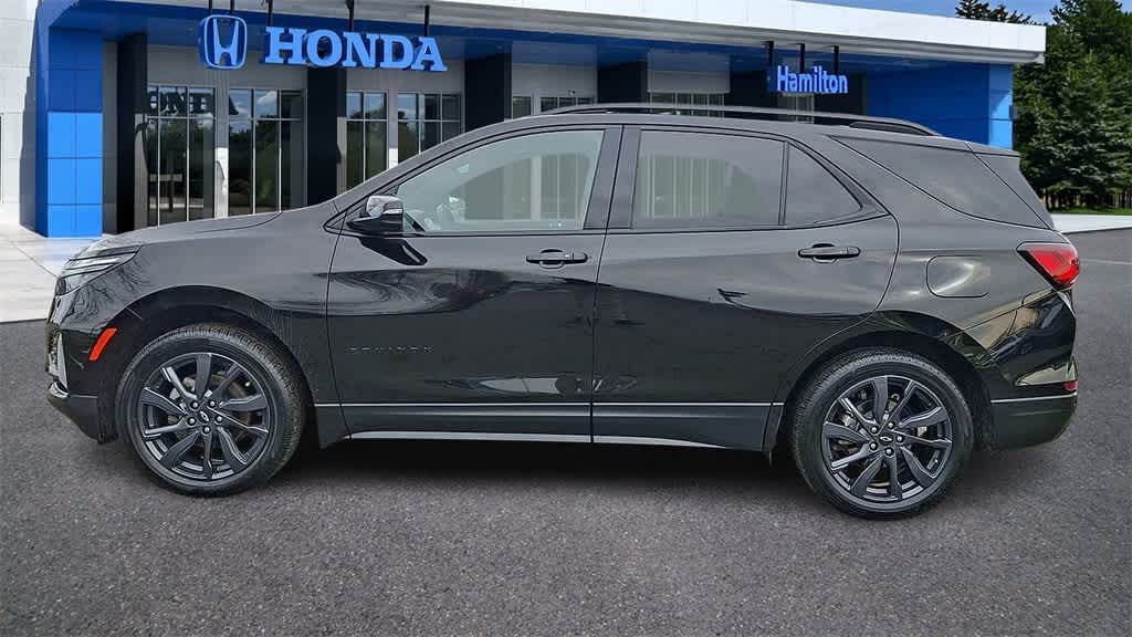 Thumbnail: 2022 Chevrolet Equinox - 5