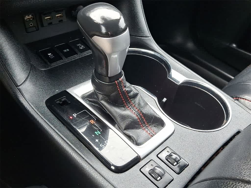 Thumbnail: 2019 Toyota Highlander - 12