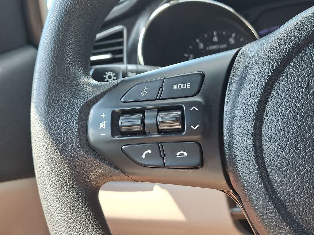 Thumbnail: 2020 Kia Sedona - 17
