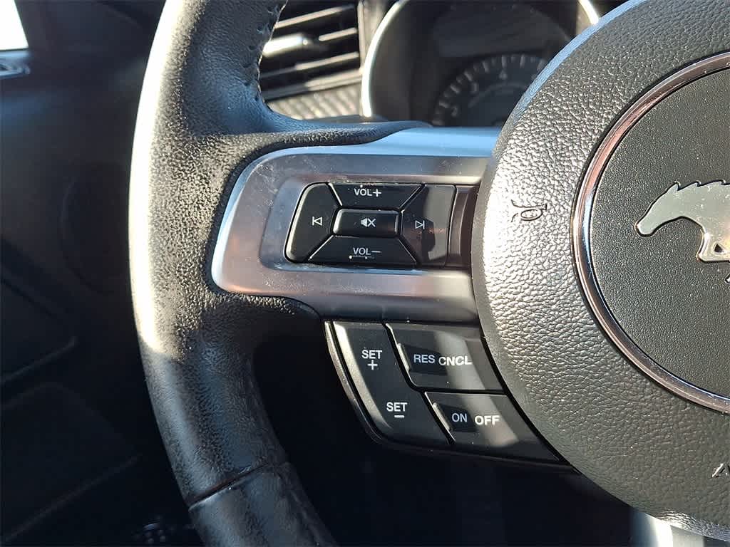 Thumbnail: 2022 Ford Mustang - 9