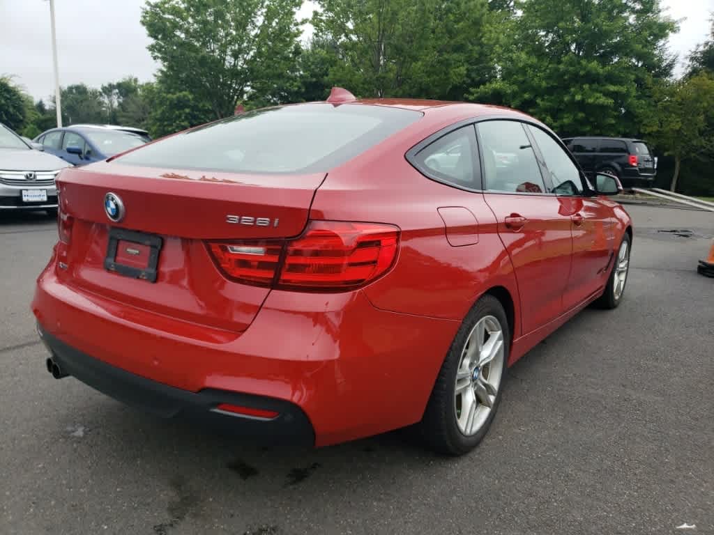 Thumbnail: 2015 BMW 3 Series - 5