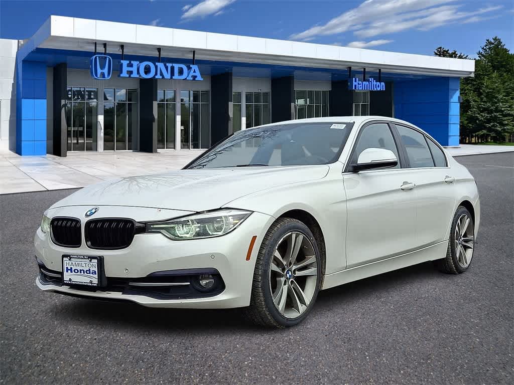Thumbnail: 2017 BMW 3 Series - 1