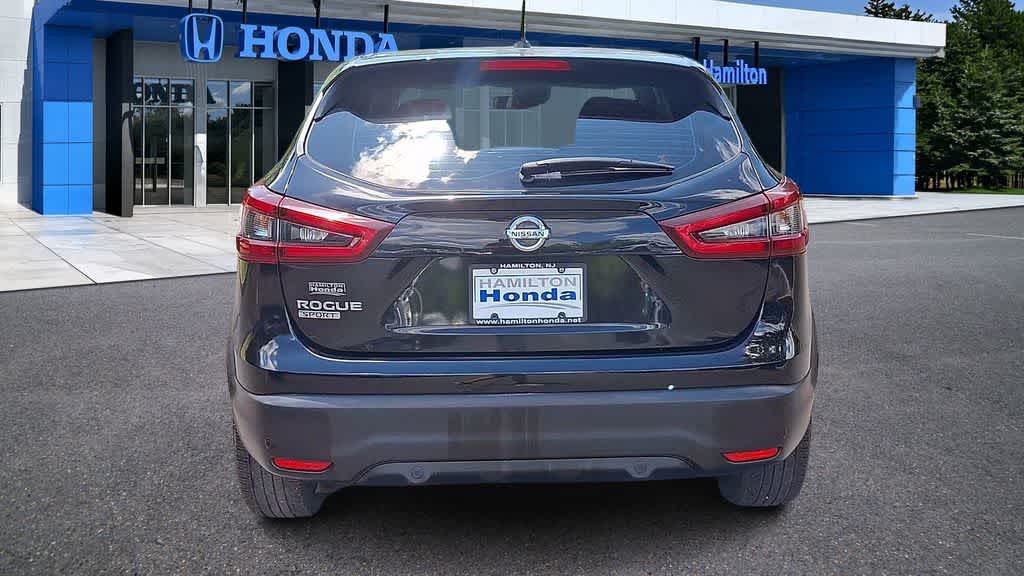 Thumbnail: 2021 Nissan Rogue Sport - 7