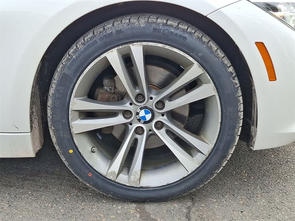 Thumbnail: 2017 BMW 3 Series - 26