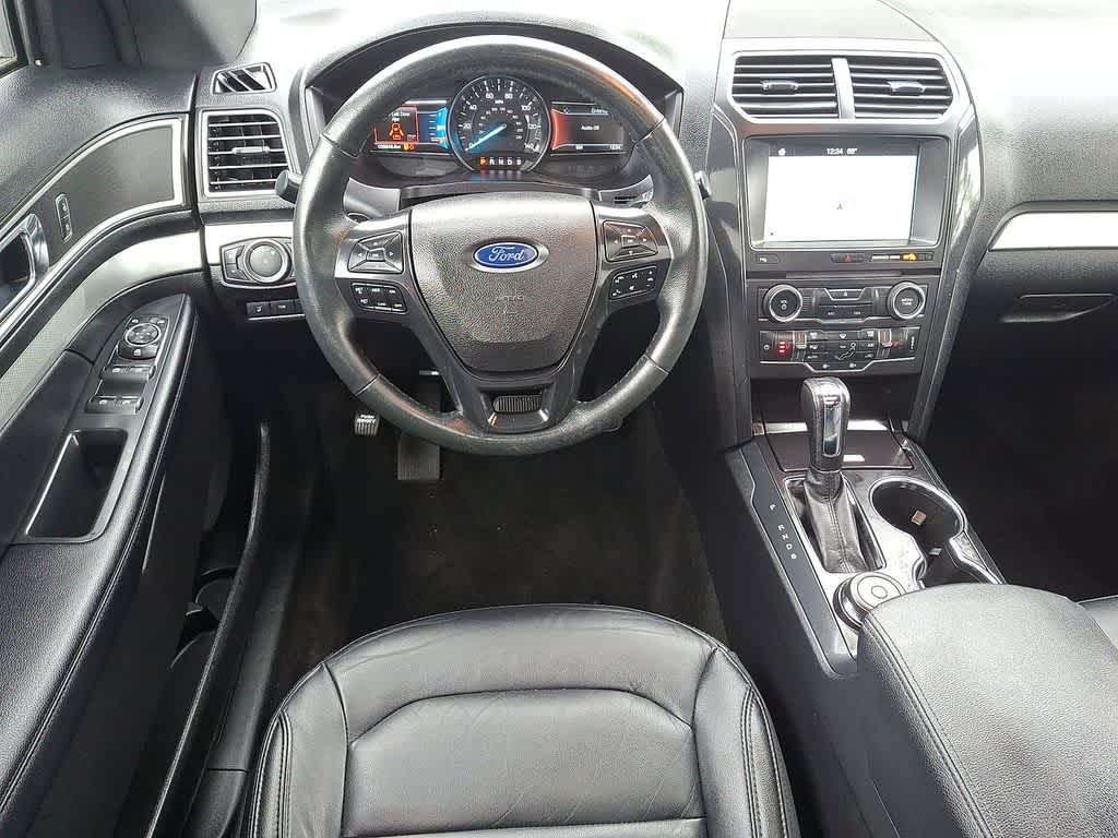 Thumbnail: 2017 Ford Explorer - 21
