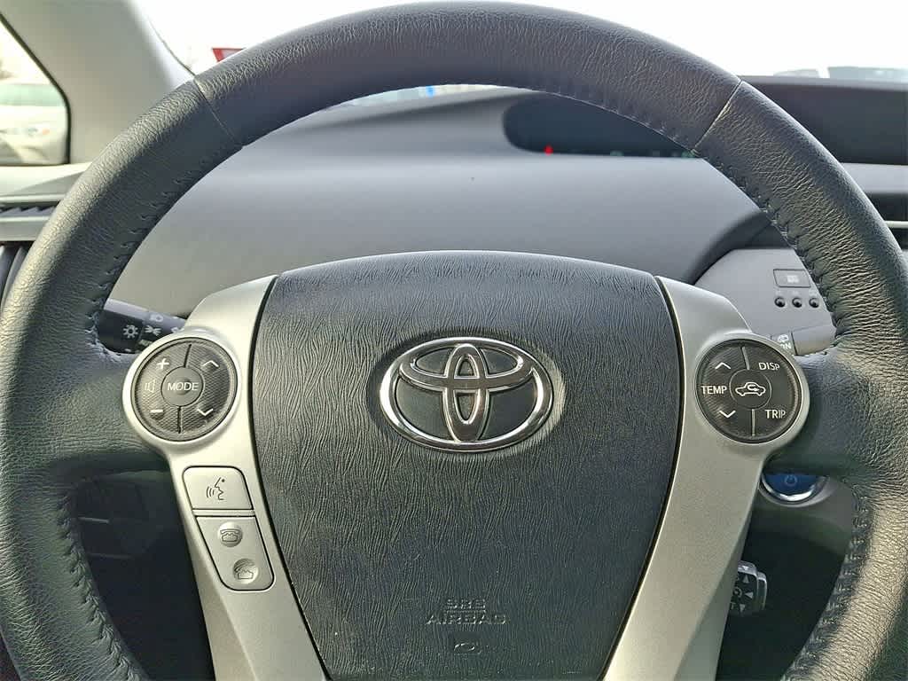 Thumbnail: 2015 Toyota Prius - 16