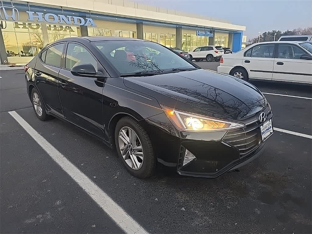 Thumbnail: 2019 Hyundai Elantra - 3