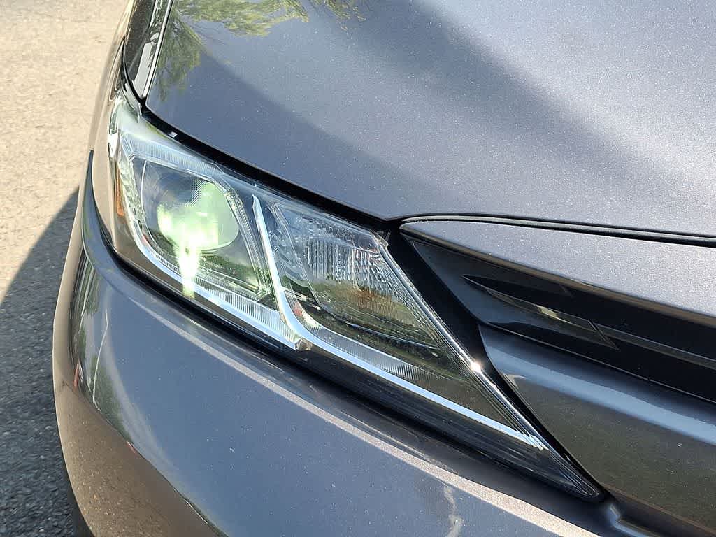 Thumbnail: 2018 Toyota Camry - 27