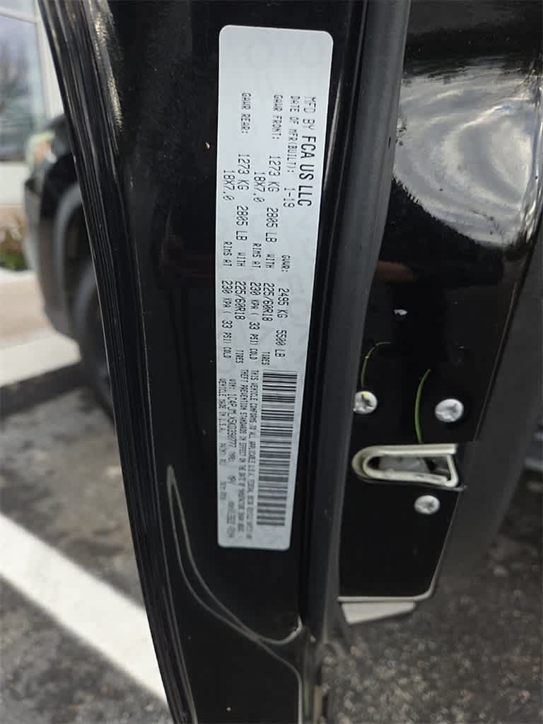 Thumbnail: 2019 Jeep Cherokee - 19