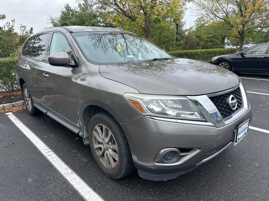 Thumbnail: 2014 Nissan Pathfinder - 3