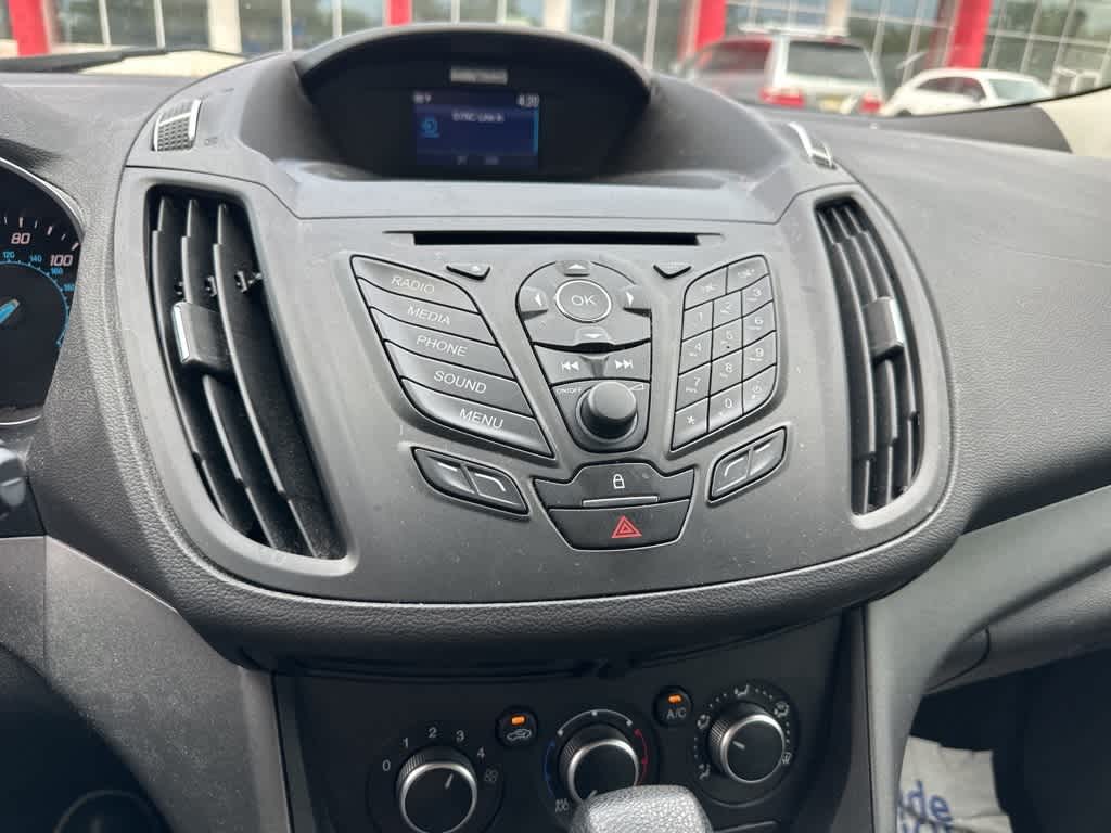 2015 Ford Escape S 10