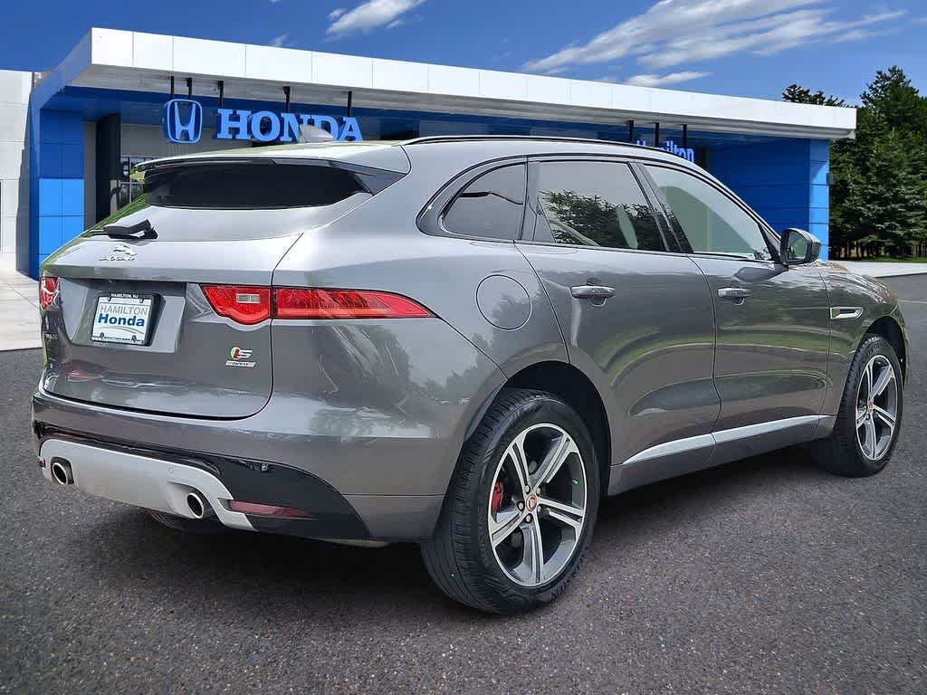 Thumbnail: 2019 Jaguar F-Pace - 24