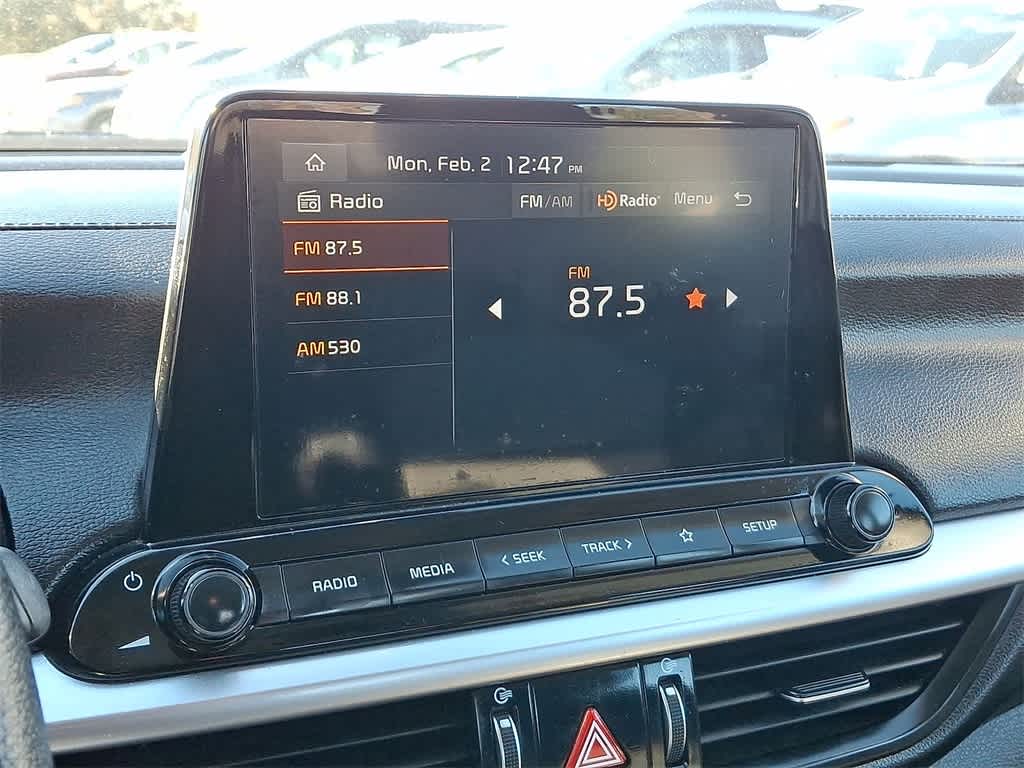 Thumbnail: 2022 Kia Forte - 14