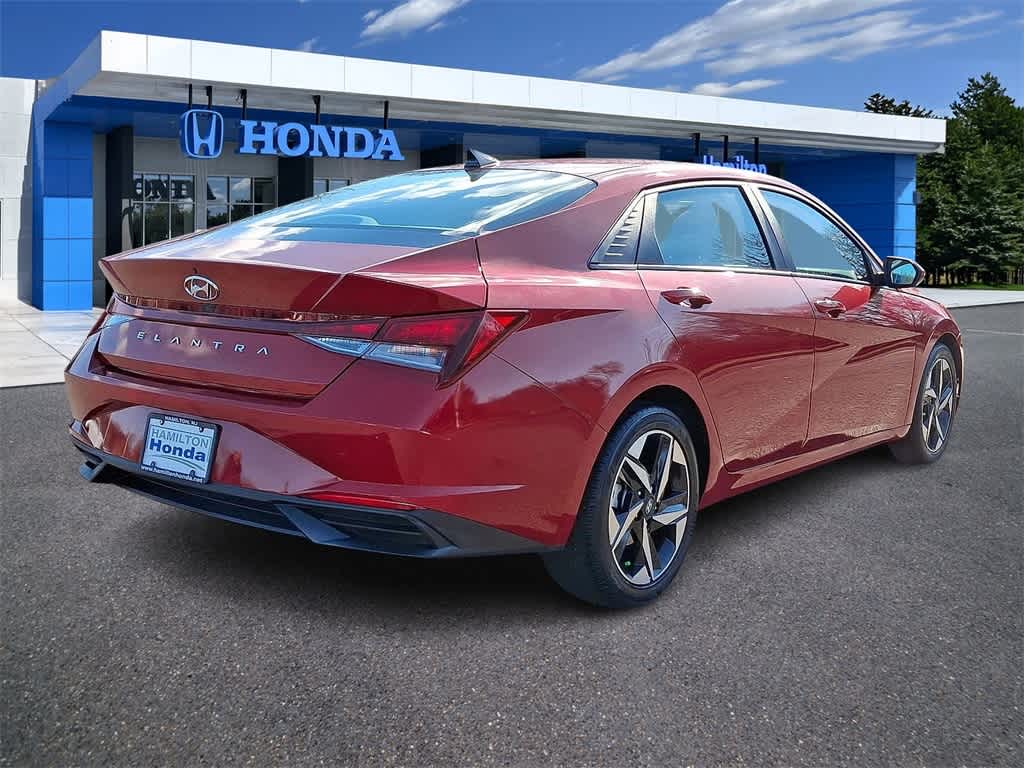 Thumbnail: 2023 Hyundai Elantra - 24