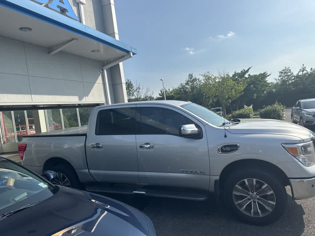 Thumbnail: 2017 Nissan Titan - 6