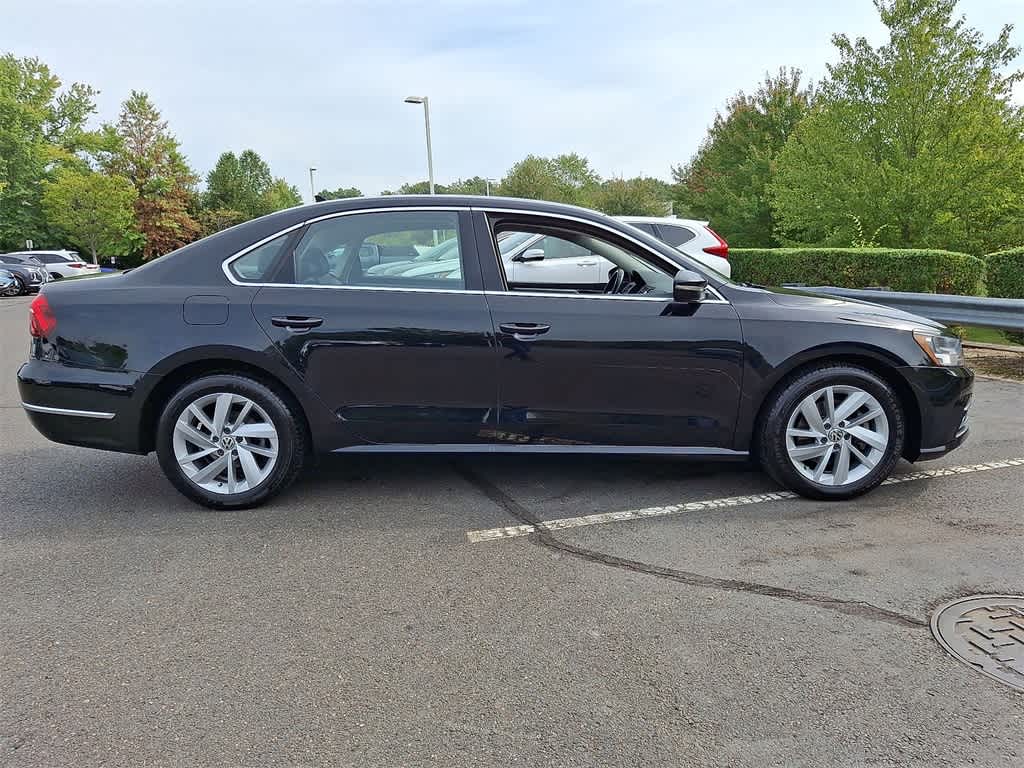 Thumbnail: 2018 Volkswagen Passat - 24