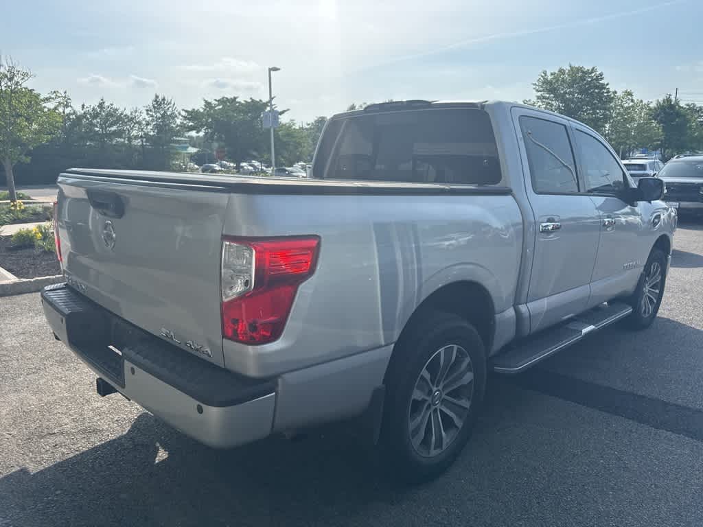 Thumbnail: 2017 Nissan Titan - 7