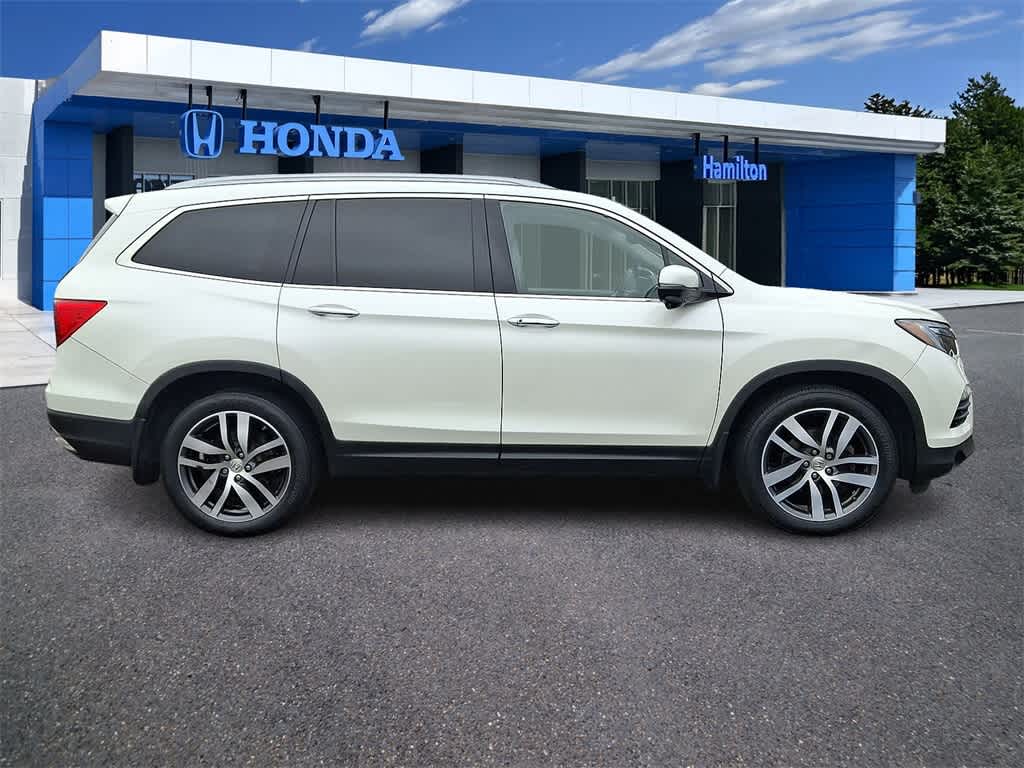 Thumbnail: 2016 Honda Pilot - 25