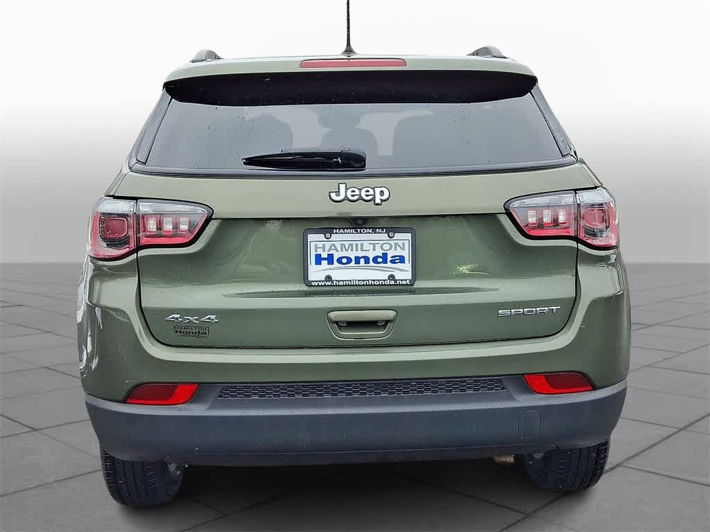 Thumbnail: 2018 Jeep Compass - 23