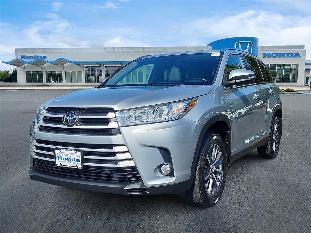 Thumbnail: 2019 Toyota Highlander - 1