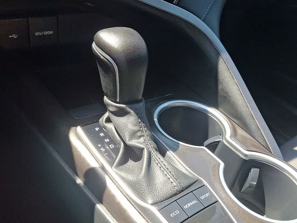 Thumbnail: 2023 Toyota Camry - 12