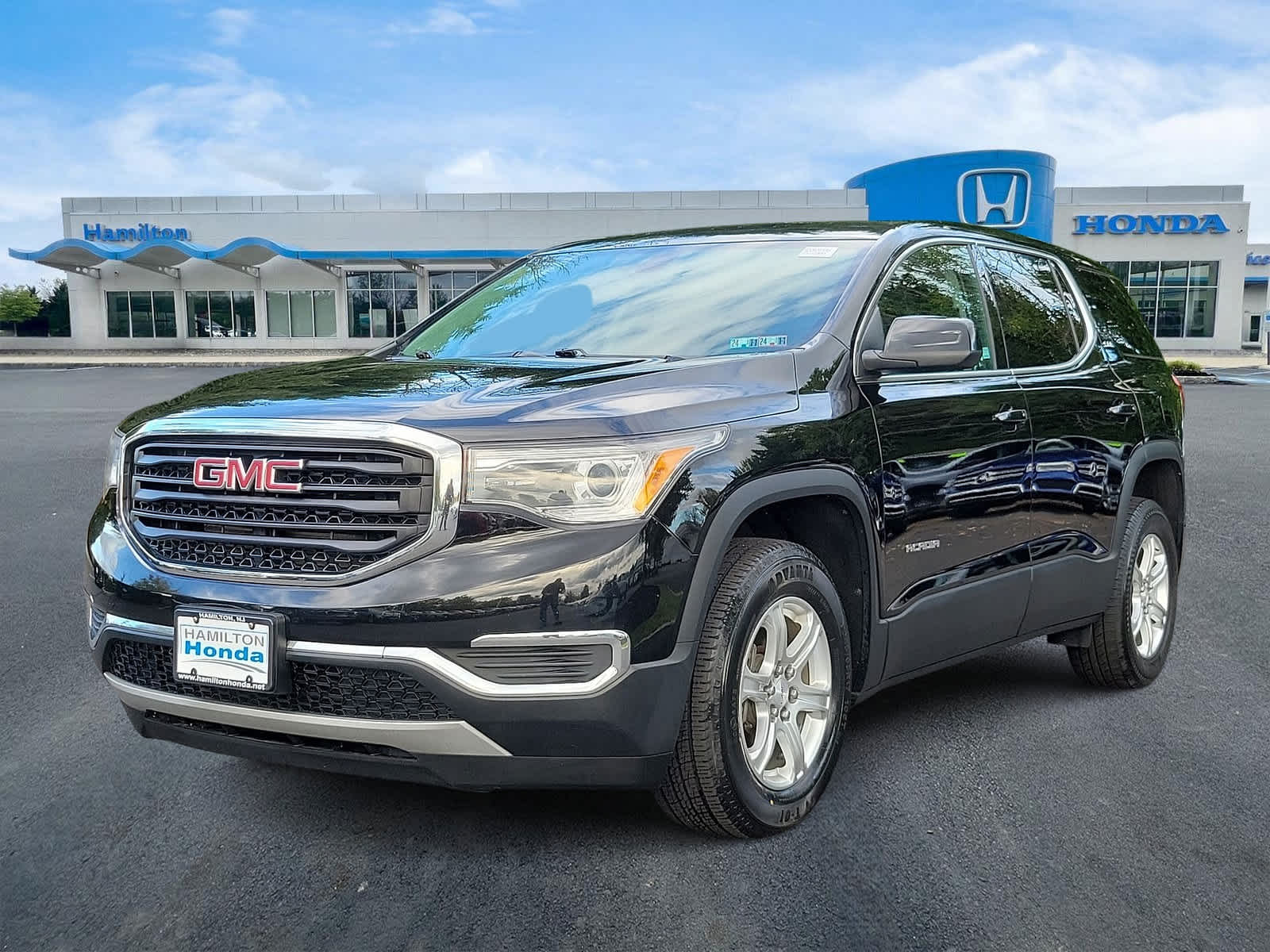 2017 GMC Acadia SLE -
                Hamilton, NJ