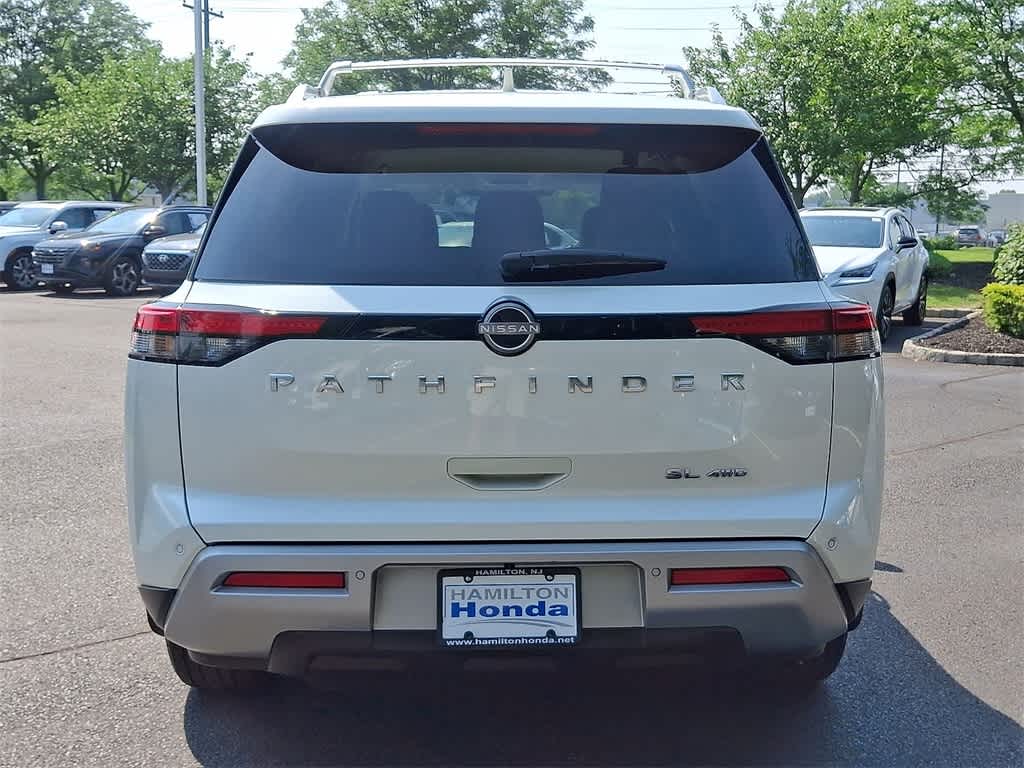 2023 Nissan Pathfinder SL 23