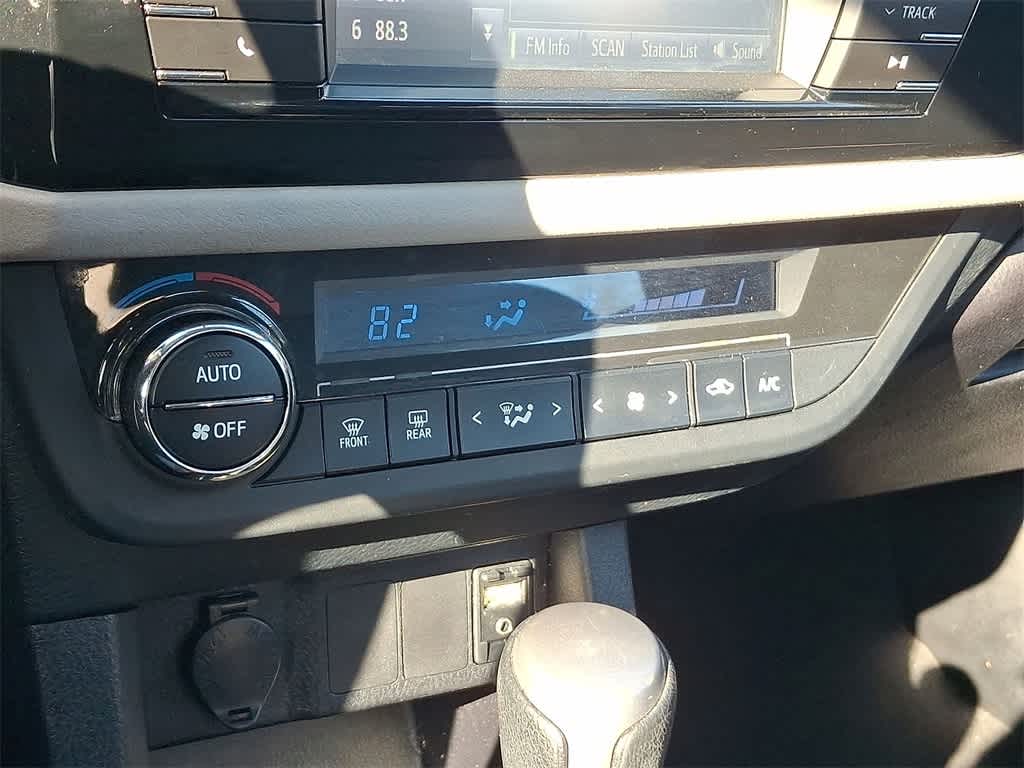 Thumbnail: 2014 Toyota Corolla - 18